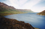 Seyðisfjörður (deutsch »Fjord der Feuerstelle«) im Osten Islands in der Region Austurland (Bild vom Dia).