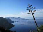 Blick von Lipari zur Vulkaninsel Vulcano am 26.04.18