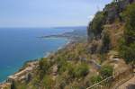 Aussicht Richtung Naxos von Taormina aus gesehen. Aufnahmedatum: 6. Juli 2013.
