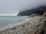 Portonovo, Strand am Parco Regionale del Conero (31.03.2022)