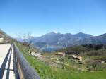 Blick zum Gardasee, aus den Bergen heraus.