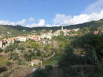 Ausblick auf den Ort Montegrazie in Ligurien (03.10.2021)