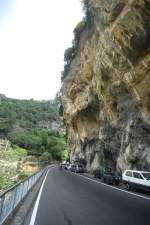 Felsenweg bei Positano an der Amalfiküste.