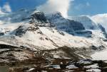 Rocky Mountains am Icefields Parkway im kanadischen Jasper National Park. Aufnahme: Juni 1987 (digitalisiertes Negativfoto).