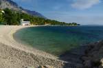 Strand bei Baska Voda an der Makarska Riviera, Kroatien (10.10.2011)