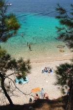 Der Strand vor Bol auf der Insel Brač. Aufnahme: Julæi 2009.