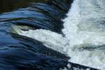 Wasserimpression des Flsschens Our bei Vianden in Luxembourg.