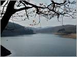 - Wassermangel - Blick ber den Stausee der Obersauer von Insenborn aus.