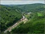 Am Aussichtspunkt  Hockslay  (390 m) sieht man die Ortschaften Kautenbach und Merkholtz und man hat einen Rundblick auf die ganze Gegend. 13.06.2010 (Jeanny)   