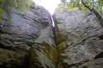 Felsen im Berdorf Wanterbaach Climbing Site in der Kleinen Luxemburger Schweiz (La Petite Suisse).