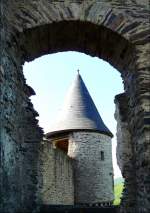 Der Nordturm der Burg Bourscheid aufgenommen am 12.05.08.