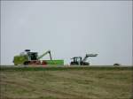 Kurz vor dem Gewitter am 17.08.08 beeilen sich die Landwirte bei der Ernte auf den Feldern in der Nähe von Heiderscheid.