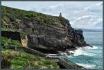 Taiaroa Head, das Kap am Ende der ca. 30 km langen Halbinsel Otago Peninsula, markiert gleichzeitig auch die Mündung des Otago Habour. Auf der Spitze befindet sich der 1864 errichtete Leuchtturm. (27.10.2016)