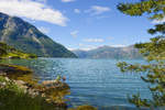 Norwegische Fjordlandschaft am Simadalsvegen nordöstlich von Eidfjord (Hardanger).Aufnahme: 9.