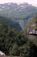 Norwegen, Aurland: Die Landschaft um den Wasserfall Kjosfossen.