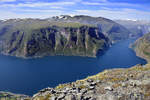 Norwegen - Aurlandsfjorden vom Røyrgrindkleivi aus gesehen.