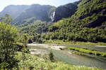 Der Fluss Flåmselv südlich von Flåm (Norwegen).