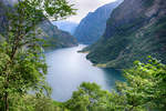 Die Nærøyfjord vom Rimstigen aus gesehen (Norwegen). Aufnahme: 16. Juli 2018.