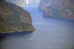 Aurlandsfjorden von Dugurdsmålskaret aus gesehen (Norwegen). Aufnahme: 15. Juli 2018.