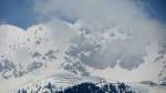 Blick auf die wolkenverhangene Nordkette ber Innsbruck am 2.4.2013.