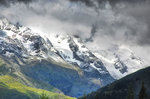 Das Großglockner-Massiv in Wolken bedeckt - von der Großglockner Hochalpenstraße aus gesehen. Aufnahme: 5. August 2016.