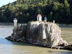 Jochenstein, ein sagenumwogener Felsen in der Donau im Deutsch-sterr.