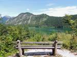 Ein schönes Platzerl, mit Aussicht zum Almsee im österr. Salzkammergut; 140809