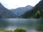 Der Vilsalpsee liegt in einem Seitental des Tannheimer Tales und ist vom namensgebenden Ort aus bequem zu Fuß zu erreichen und rund um den See gibt es einen schönen Rundweg (Bezirk Reutte in