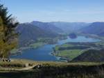 Wolfgangsee vom Seeblick (1.490m) am Zwlferhorn gesehen; 14.10.2012