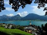 St. Wolfgang im Salzkammergut am gleichnamigen (bzw. Abersee)See, vom Kalvarienberg aus gesehen; 180728