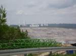 Blick über den Tagebau Turow zum gleichnamigen Kraftwerk in Bogatynia (Reichenau) am 12.05.2013