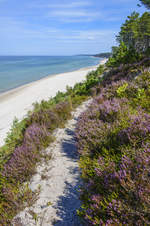 Wanderweg am Strand zwischen Ustka (Stolpmünde) und Orzechowo (Freihow) in Hinterpommern.