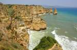 Von den 20 Meter hohen Klippen bei Ponta da Piedade kann man die gesamte Bucht von Lagos mit dem Meia Praia überblicken.