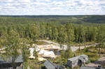 Blick vom Zipline Base Camp des »Little Rock Lake« in nördlicher Richtung. Little Rock Lake Zipline ist das längste Ziplineabenteuer in Europa und ist ein ausgezeichneter Weg, um den Wald, die Seen und die Tierwelt Schwedens zu erleben. Aufnahme: 20. Juli 2017.