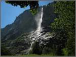 Der Staubbachfall bei Lauterbrunnen im Berner Oberland, aufgenommen am 20.07.2010 aus einer anderen Richtung.