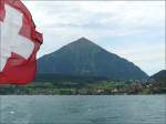 Der Niesen (2362 m) bei Spiez fotografiert am 29.07.08 vom Schiff auf dem Thuner See aus.