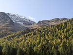 10. Oktober 2019, Landschaft auf der Bahnstrecke in der Region Bernina.