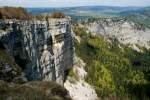 Der Creux-du-Van ist ein Ausräumkessel in der Neuenburger Jura.