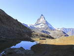 Matterhorn und Riffelsee in einer Höhe von 2770 m ü.