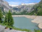 Lac de Tseuzier mit Wetzsteinhorn (2782m), aufgenommen am 13.6.2003 um 9:56 Uhr