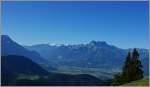 Blick vom Wanderweg bei Leysin ber das Rhonetal zum Dents-de-Midi.