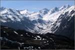 Blick über das Unteralpreusstal in die Bergwelt am Gotthard.