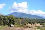 PEDRO BERNARDO, 08.10.2015, Blick von der Landstraße CL-501 auf einen Berggipfel der Sierra de Gredos