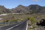 Die Hauptstraße TF-82 zwischen En Molledo und Santiago del Teide. Aufnahme: Oktober 2008.