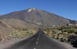 Hauptstraße TF-21 zu Parque Nacional del Teide - Teneriffa.