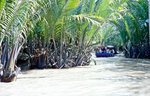 Kanal im Mekong-Delta. Bild vom Dia. Aufnahme: Januar 2001.