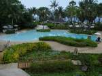 Pool-Landschaft einer Hotelanlage auf der Insel Phuket im Oktober 2006
