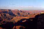 Grand Canyon (29. August 1980). Die Sonne sinkt und Schatten breitet sich aus.