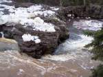 Schneeschmelze am Gooseberry Falls State Park am 1.4.2006 in Minnessota.