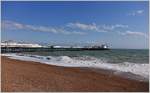 Der neue Pier in Brighton ist vom überall am Strand gut zu sehen.